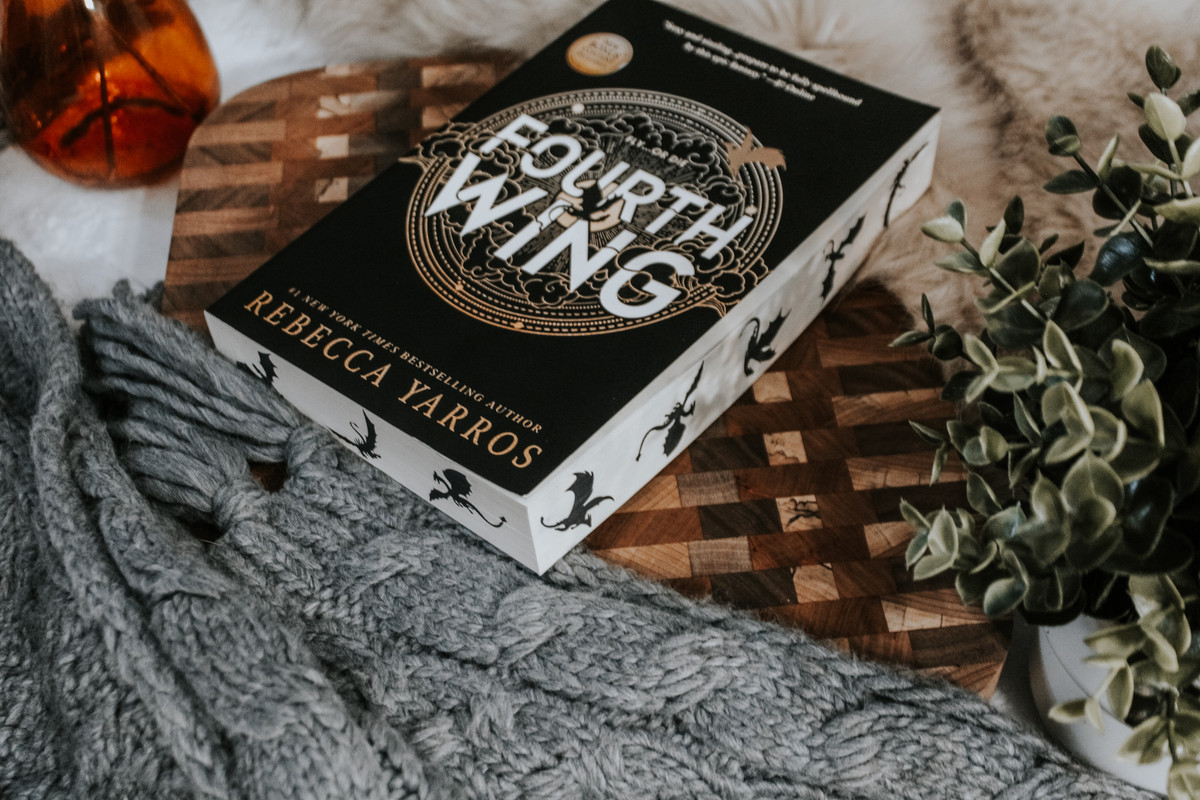 Fourth Wing by Rebecca Yarros